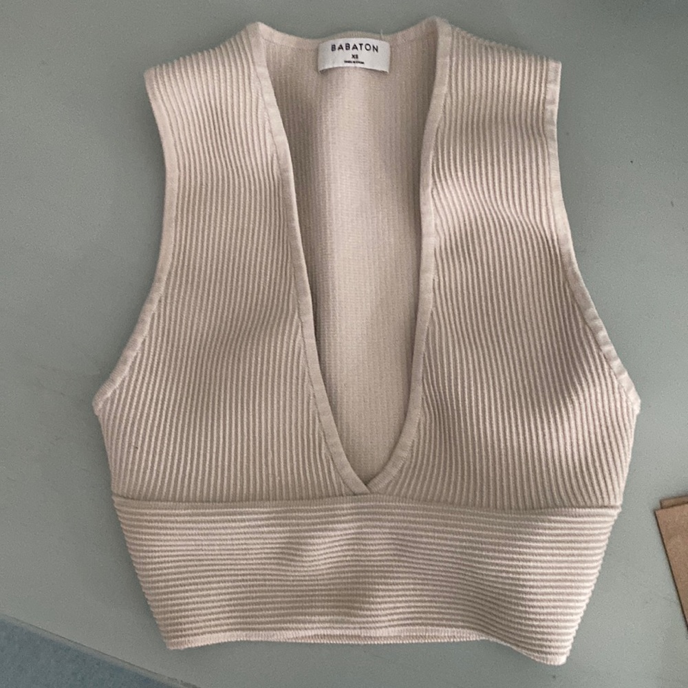 Aritzia Babaton Sculpt Knit Deep V Tank Matte Pearl — XS